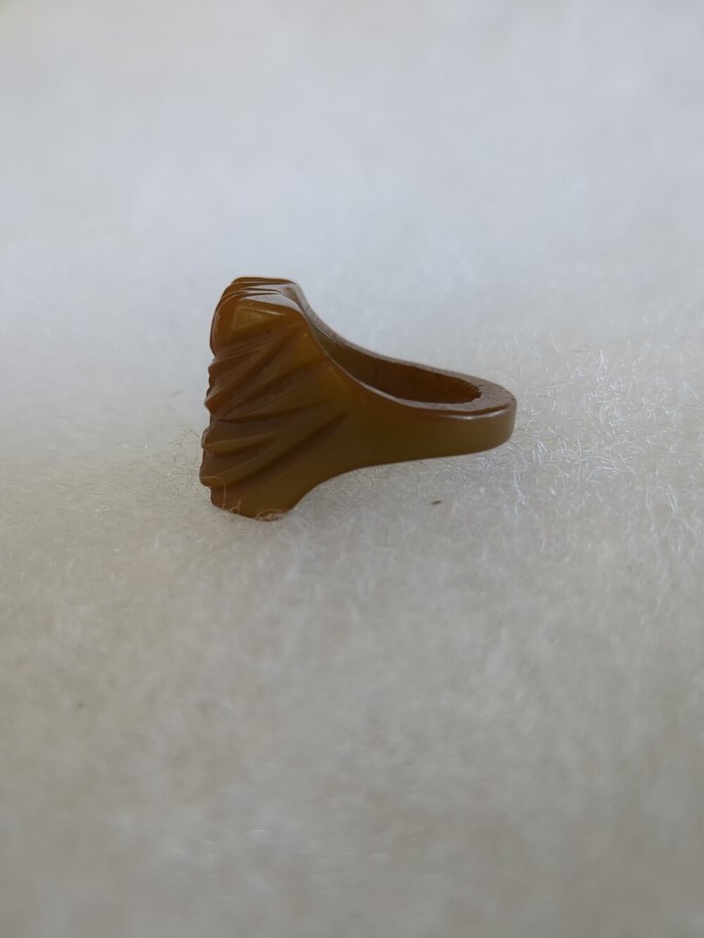 Vintage Carved Bakelite Ring • Butterscotch Olive • Art Deco • Tested Positive B - Picture 12 of 13